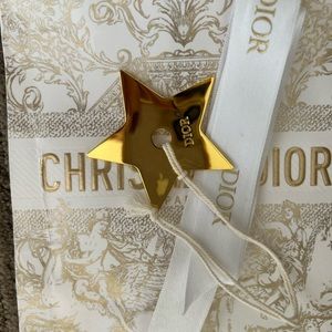 Dior decorative star